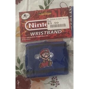 Brand New Rare Super Mario Belt Buckle & Wristband‎ Set Classic Nintendo 2005